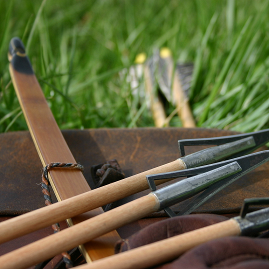 reglages-et-optimisation-dun-arc-traditionnel-longbow-pour-la-chasse-a-larc